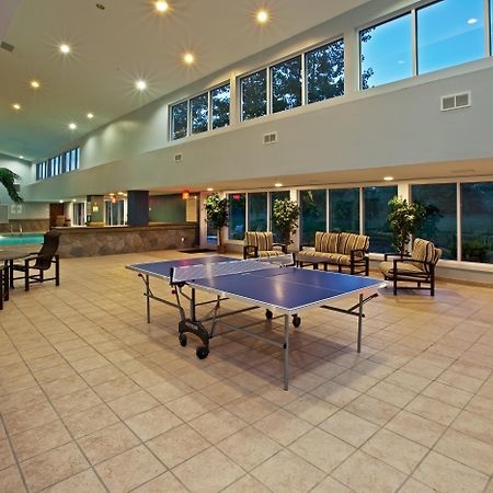 Holiday Inn Express Hotel & Suites Bedford By Ihg Zewnętrze zdjęcie