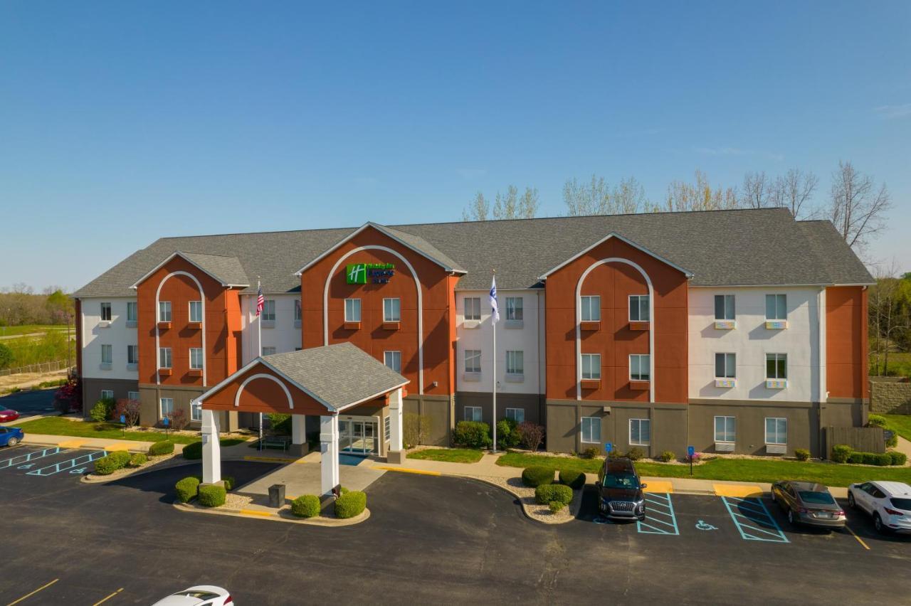 Holiday Inn Express Hotel & Suites Bedford By Ihg Zewnętrze zdjęcie