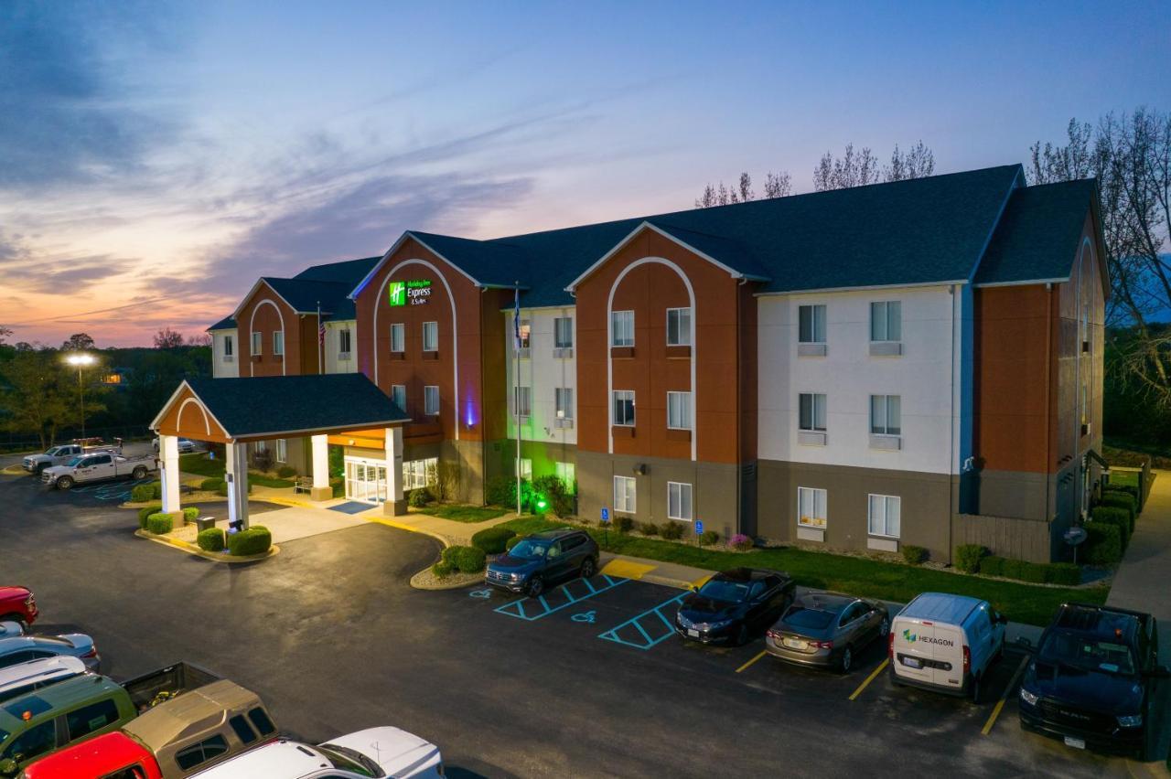 Holiday Inn Express Hotel & Suites Bedford By Ihg Zewnętrze zdjęcie