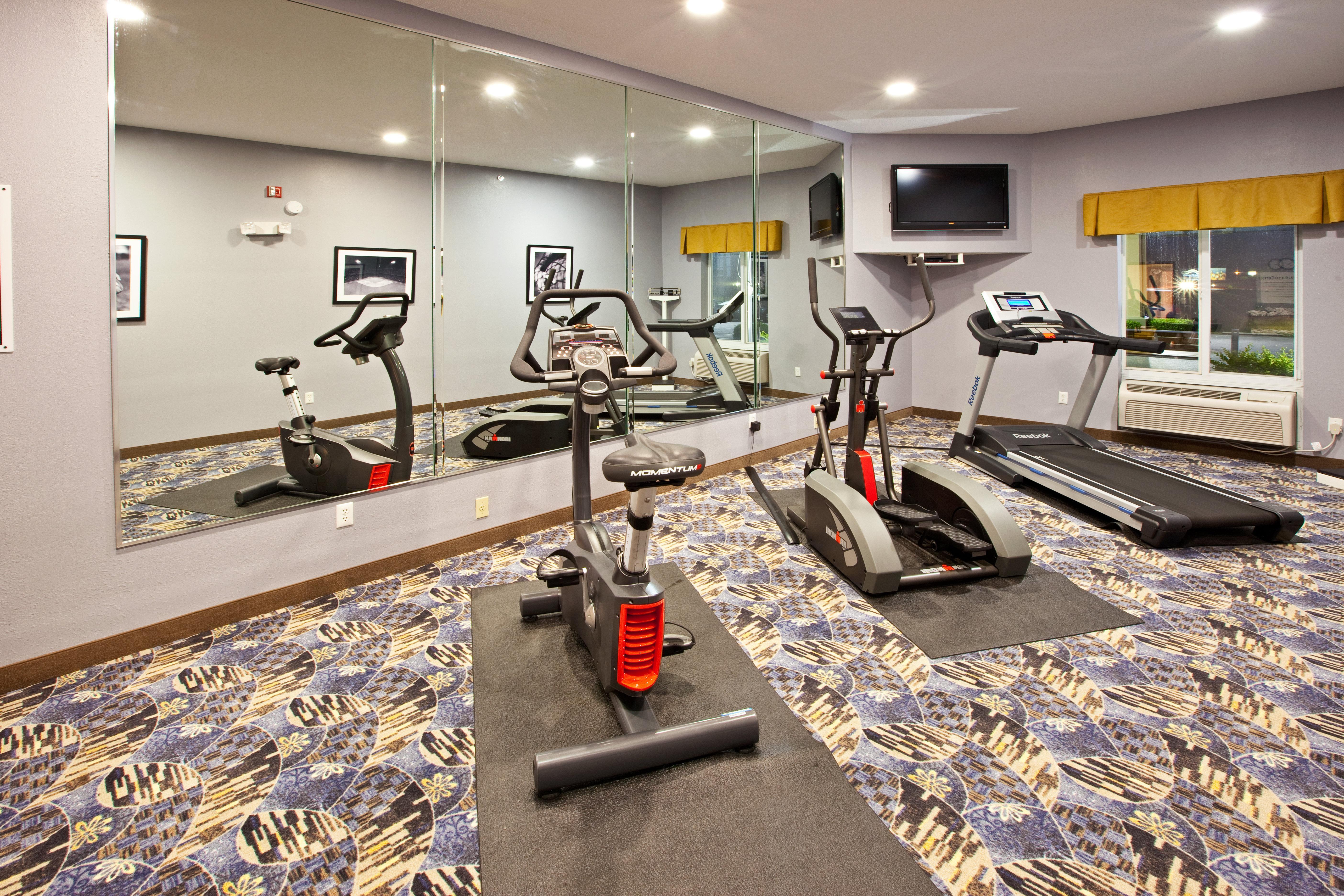 Holiday Inn Express Hotel & Suites Bedford By Ihg Zewnętrze zdjęcie